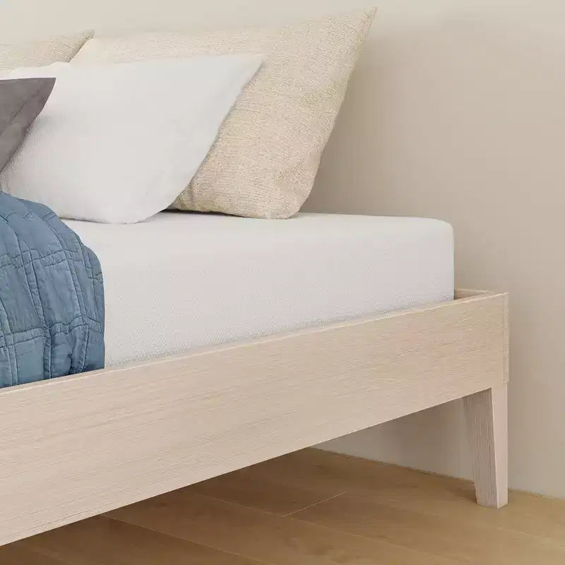 Bear Platform Bed (Queen)